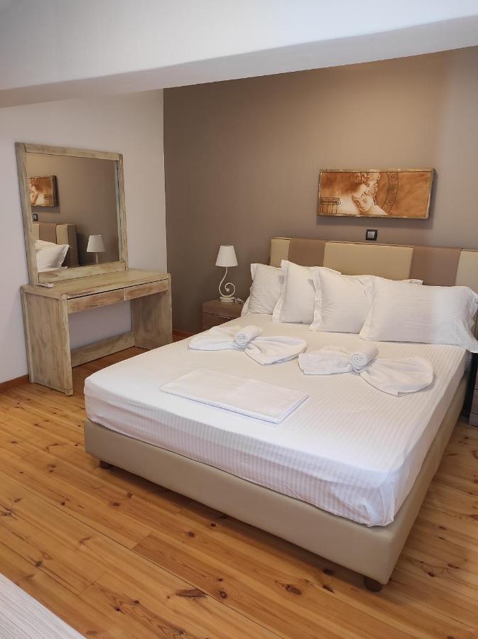 Astradeni Luxury Apartments Kratir Skála Esterno foto