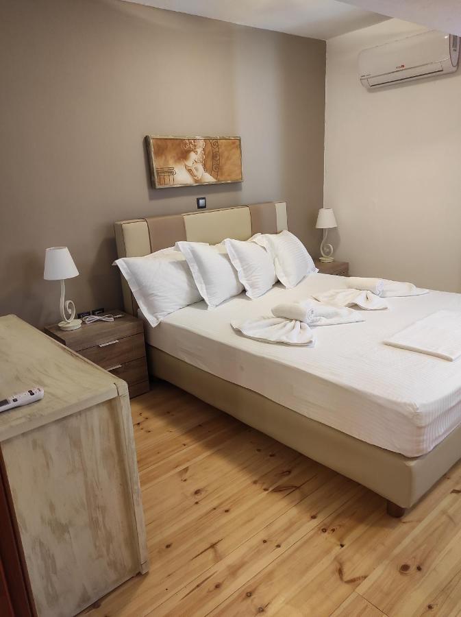 Astradeni Luxury Apartments Kratir Skála Esterno foto