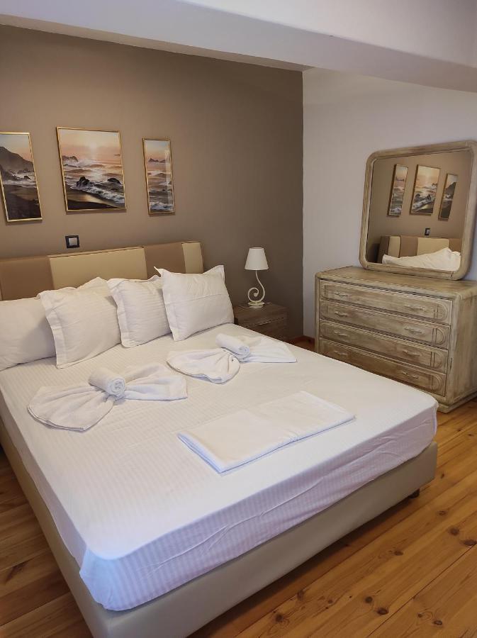 Astradeni Luxury Apartments Kratir Skála Esterno foto
